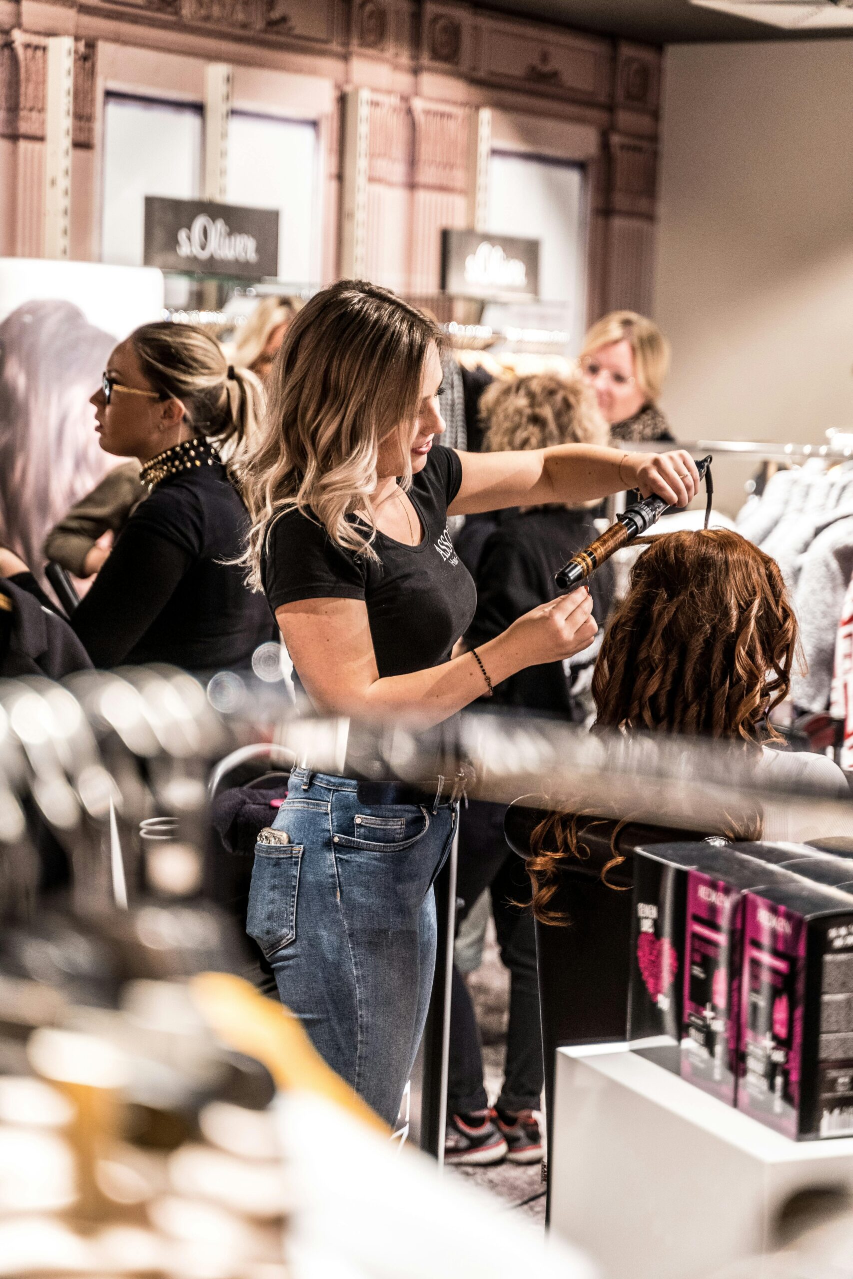 photo of a person doing hair design